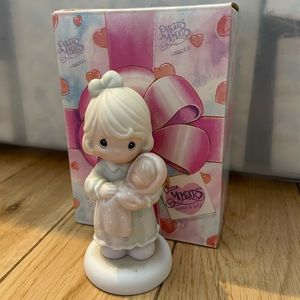 Precious Moments “All things grow with love” Little Moments mean lots